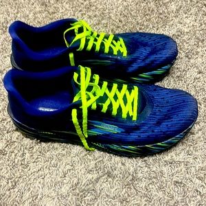 Brooks Hyperion Tempo